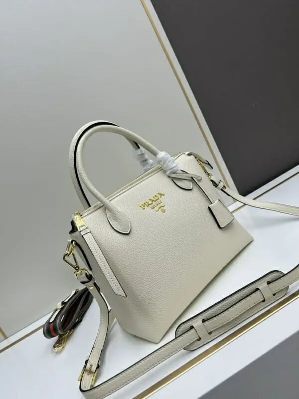 prada aaa qualite sac a main  pour femme s_122542a1